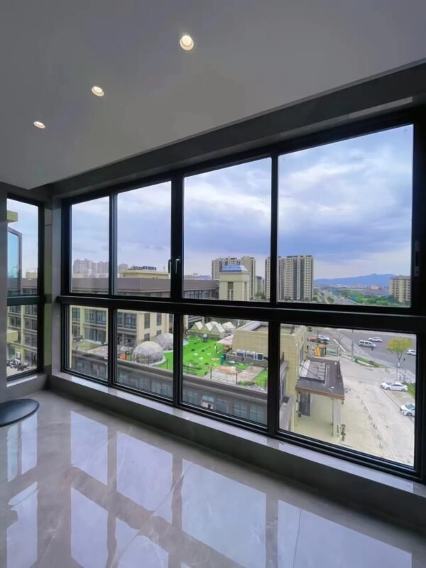 Sliding window TC76 - Image 3